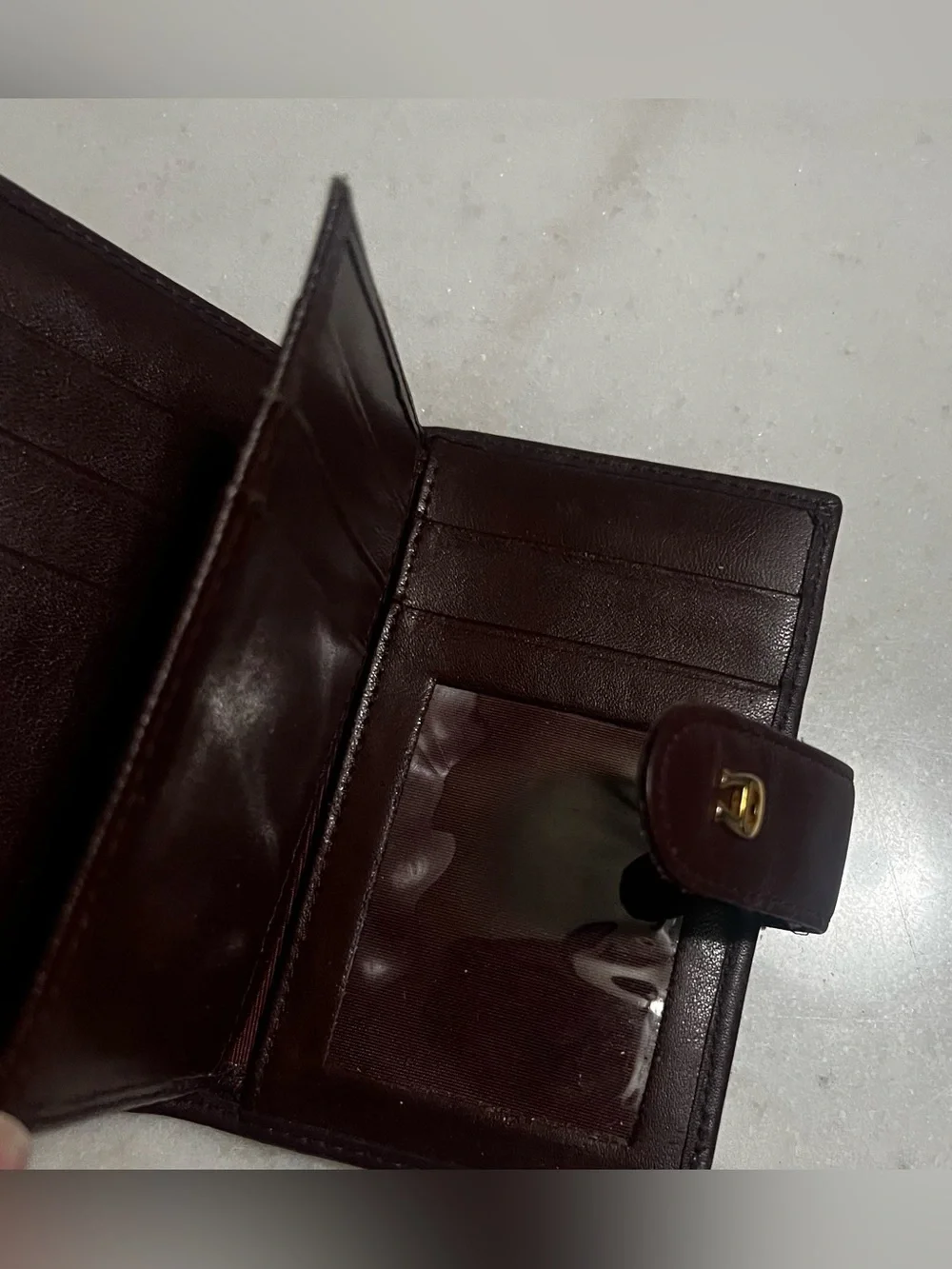 Vintage 80’s/ 90’s Etienne Aigner Oxblood Leather  Wallet Snap Closure